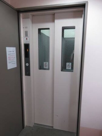 東区役所前駅 徒歩3分 2階の物件外観写真